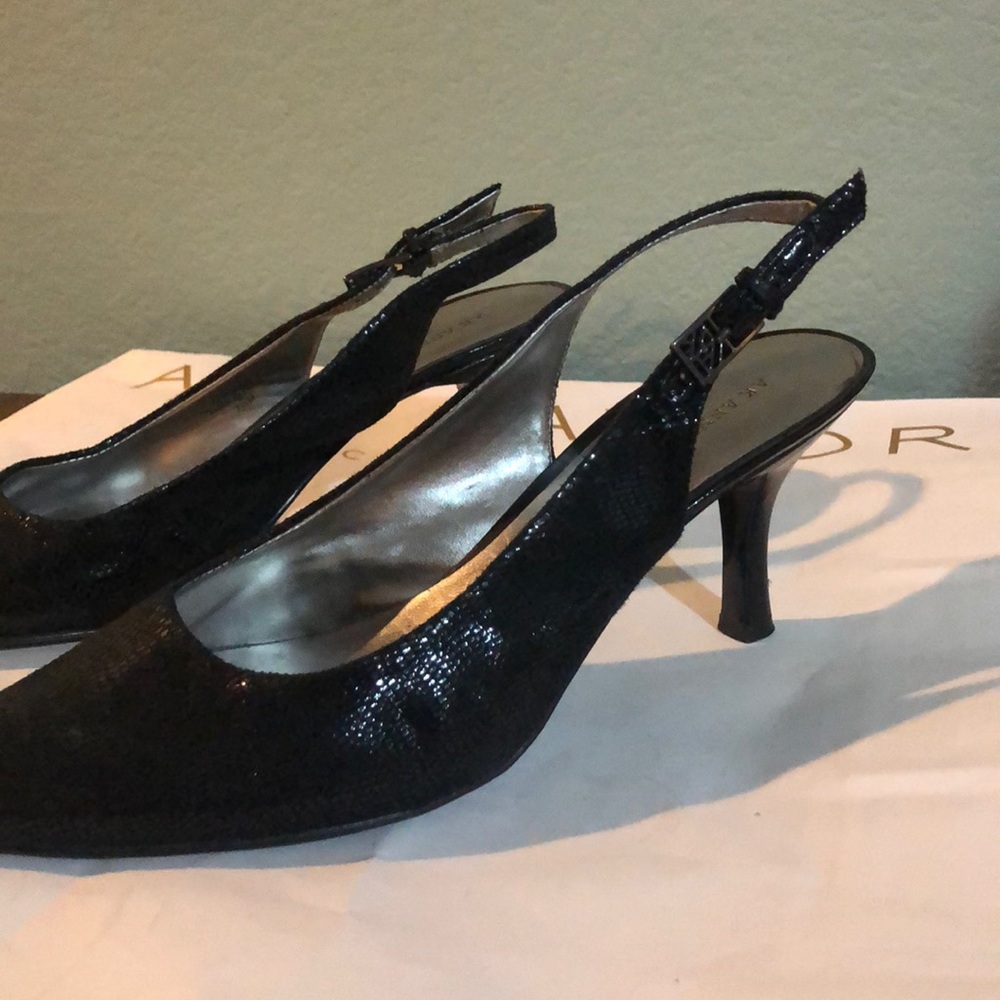 Anne Klein - Picture 3 of 5